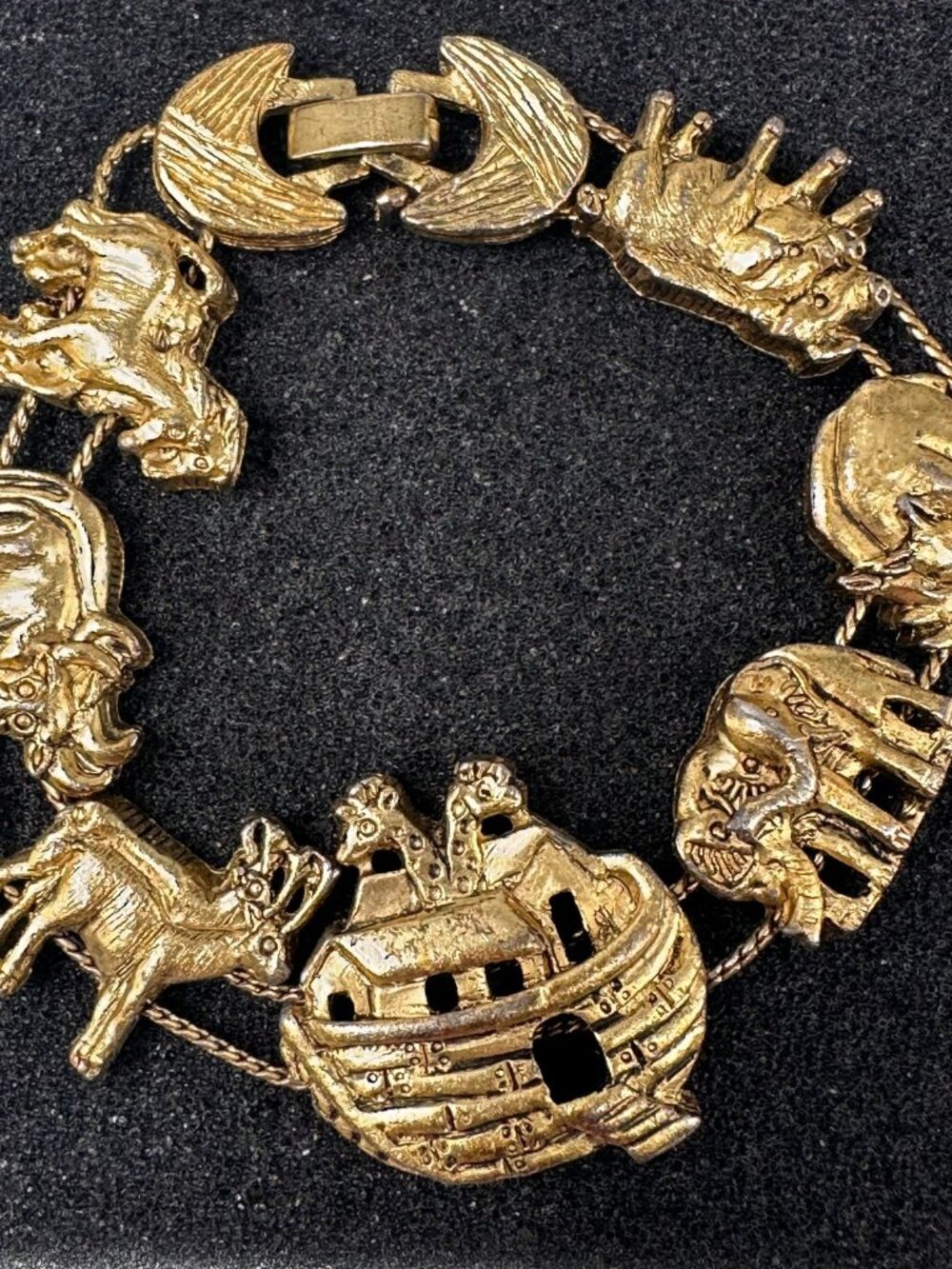 Vintage Noah Arks Bracelet Gold Tone Sliding Charms Bergdorf Goodman 7.25" - Picture 3 of 13